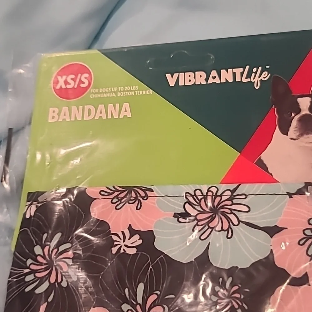 ❤️10/$13 New floral dog bandana